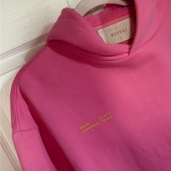 MESHKI Bree Oversized Fleeceback Hoodie - Candy Pink - Picture 4 of 4